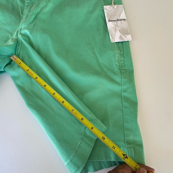 Tommy Bahama Men's Boracay 10"
Chino Shorts, Jade Cream, Sz 32 - Picture 6 of 11